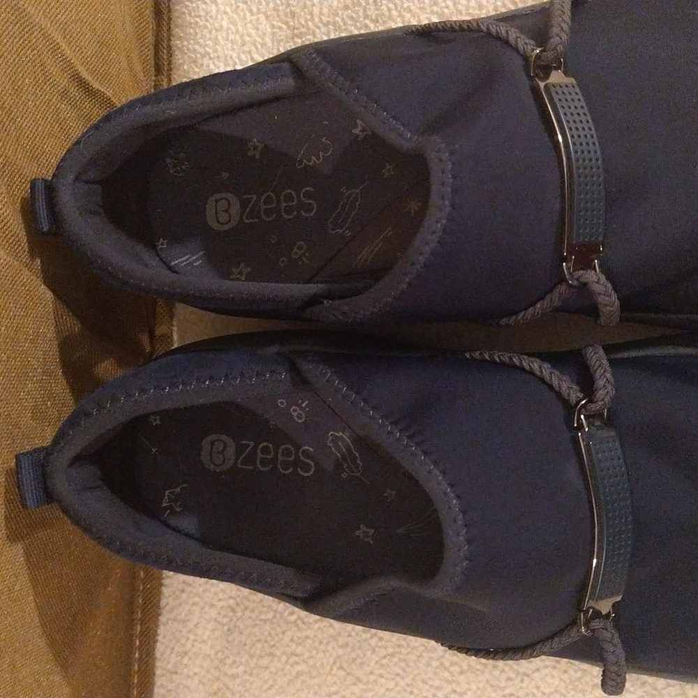 Bzees Soft Upper Shoes View 5